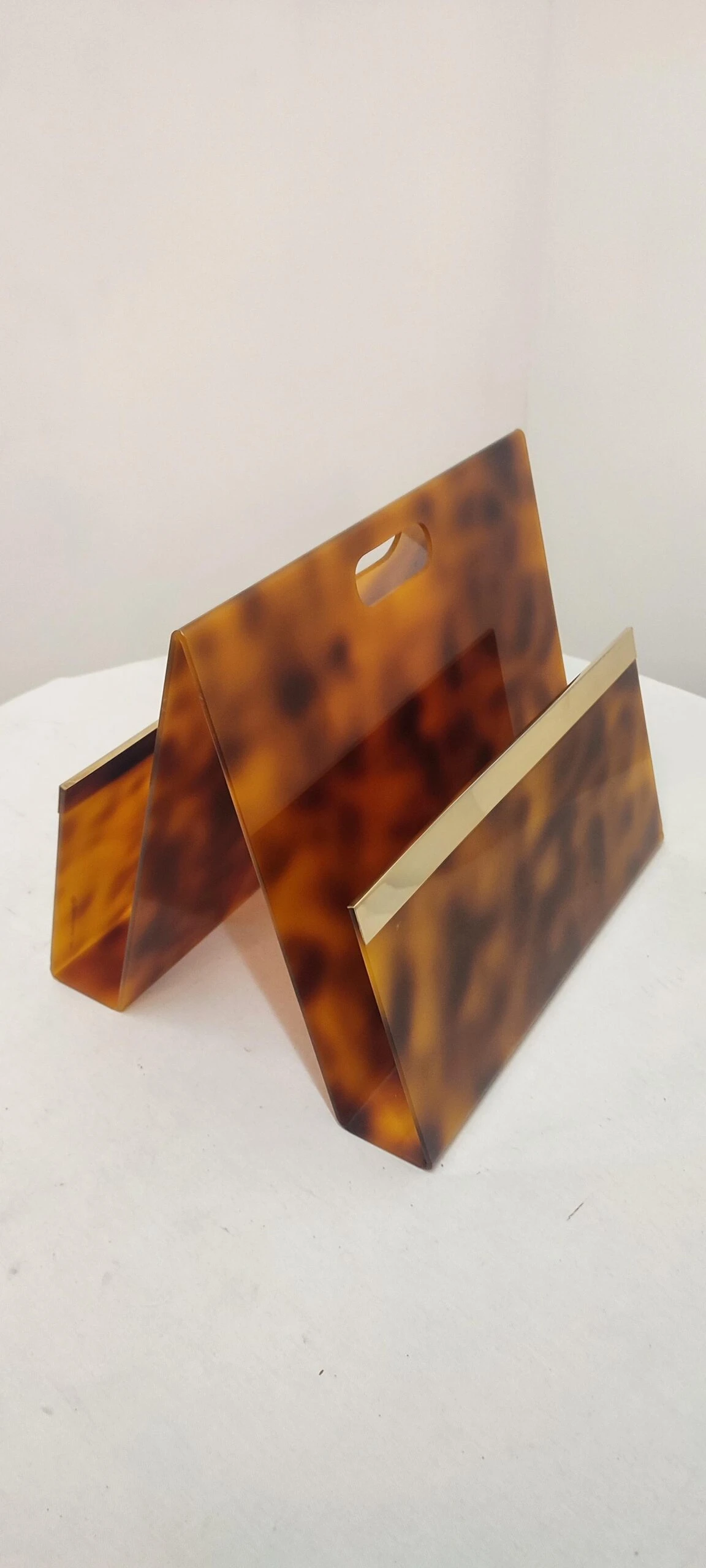 Methacrylate And Brass Magazine Rack. Italy, 1970s 6 Methacrylate And Brass Magazine Rack. Italy, 1970s - Image 6