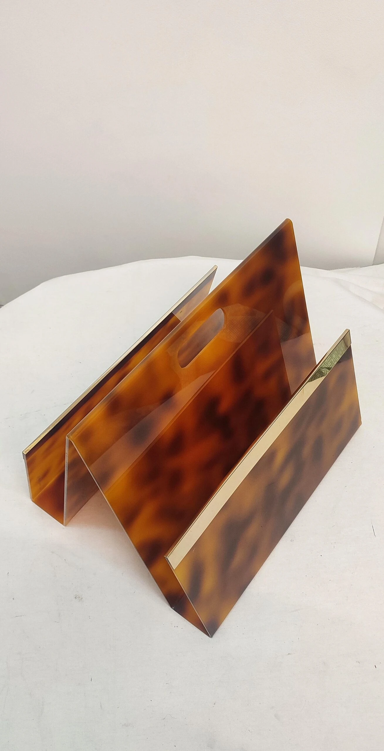 Methacrylate And Brass Magazine Rack. Italy, 1970s 4 Methacrylate And Brass Magazine Rack. Italy, 1970s - Image 4