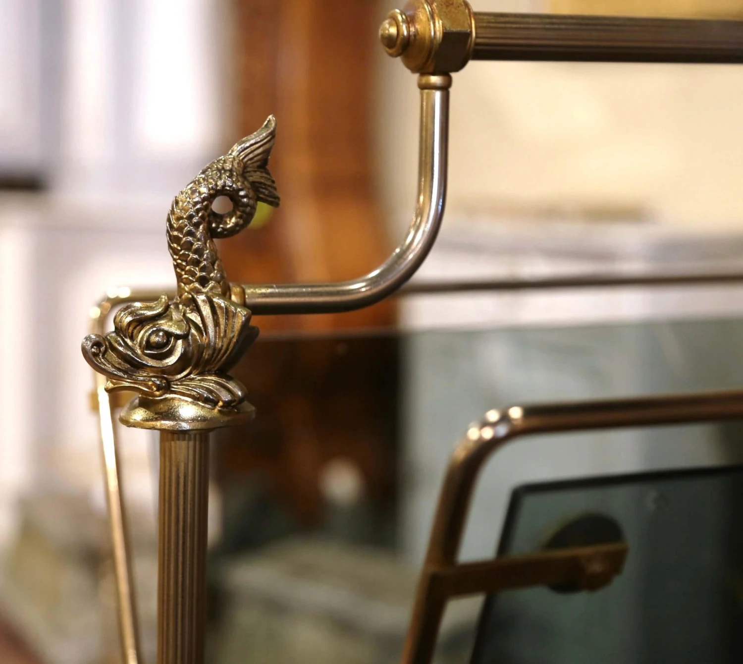 Mid-20th Century, French Brass And Glass Magazine Rack Maison Jansen Style 5 Mid-20th Century, French Brass And Glass Magazine Rack Maison Jansen Style - Image 5