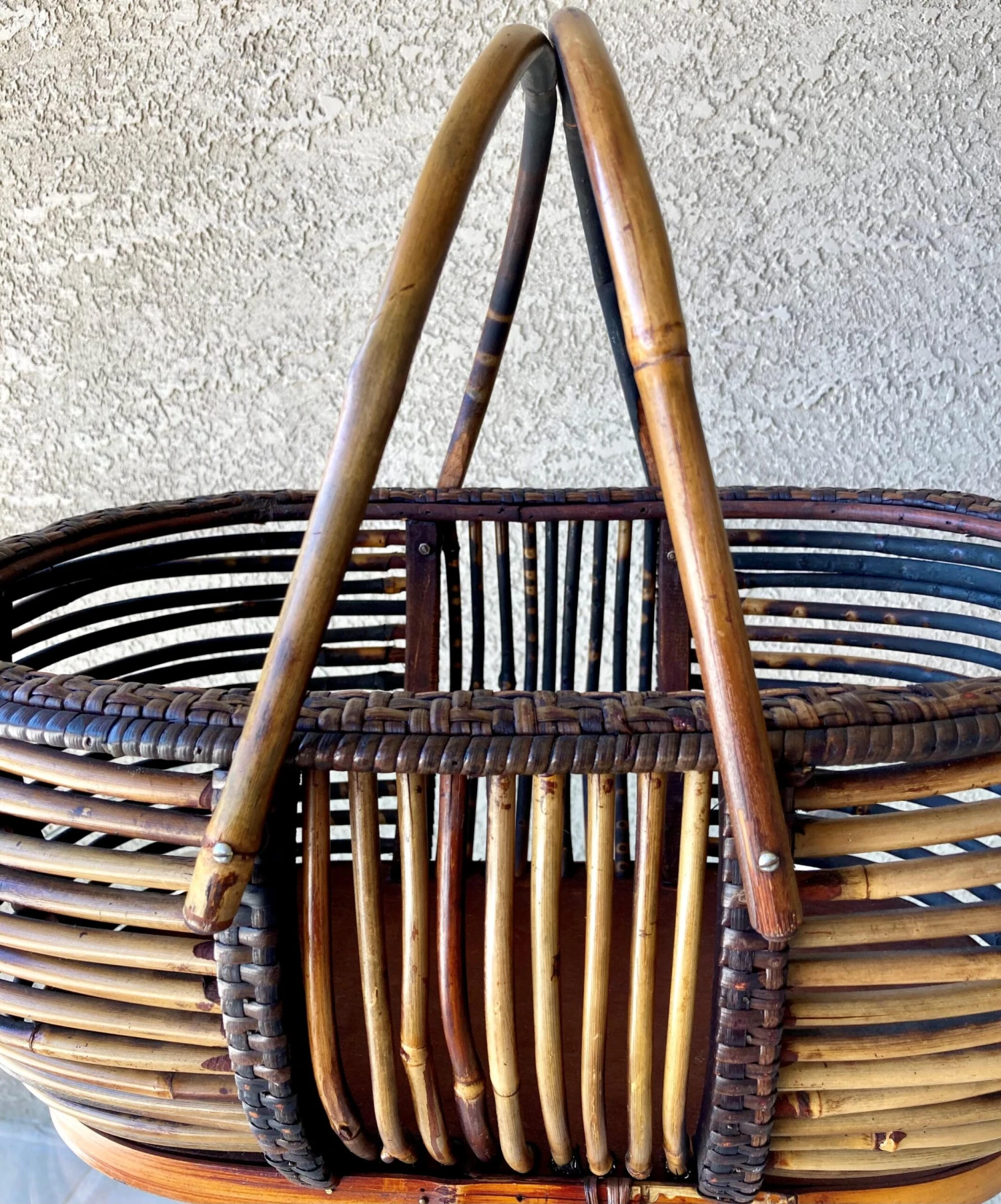 Mid 20th-Century Sizable Pencil Reed Bamboo Basket With Fold-Down Handles 7 Mid 20th-Century Sizable Pencil Reed Bamboo Basket With Fold-Down Handles - Image 7