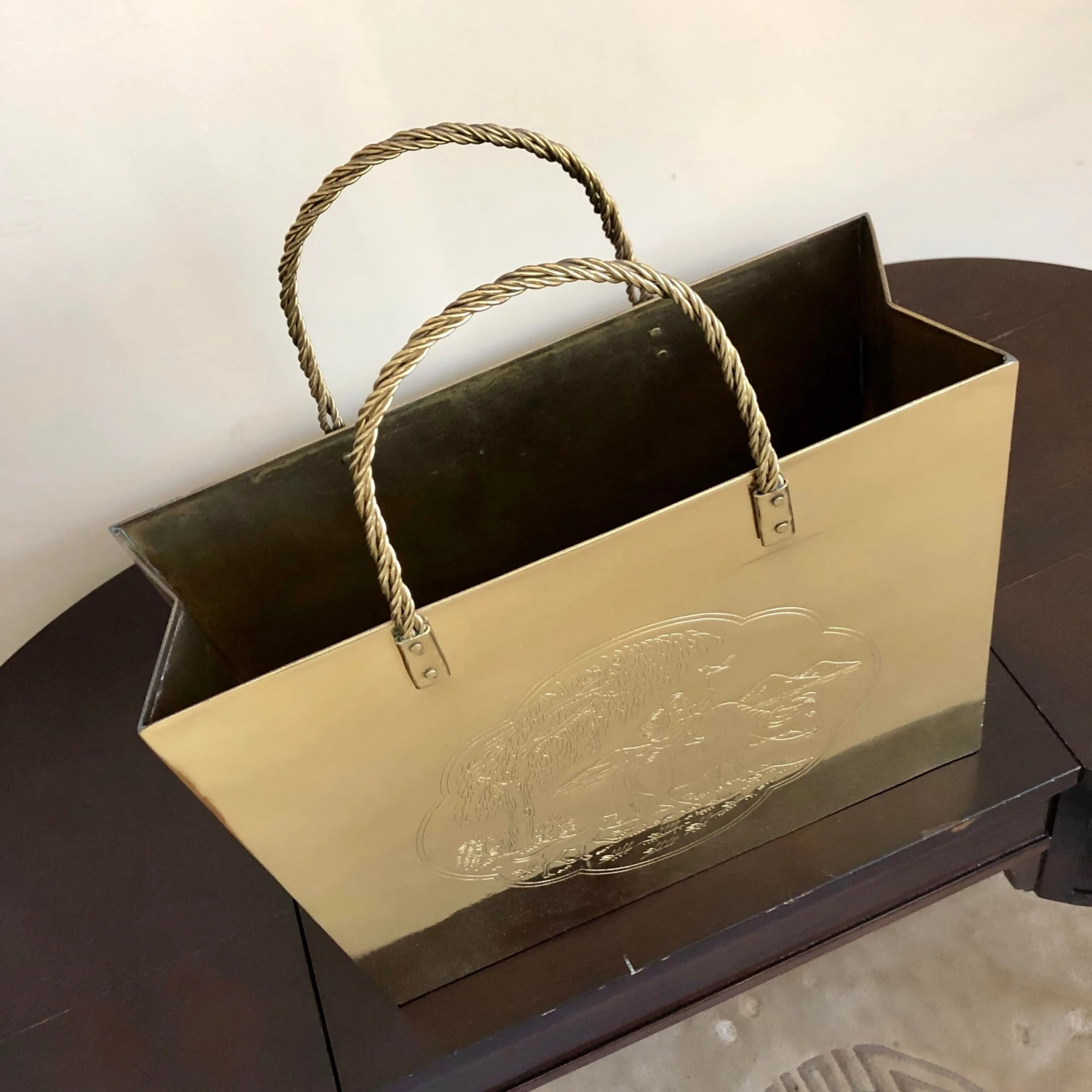 Mid Century Chinoiserie Brass Shopping Bag Magazine Rack 2 Mid Century Chinoiserie Brass Shopping Bag Magazine Rack - Image 2