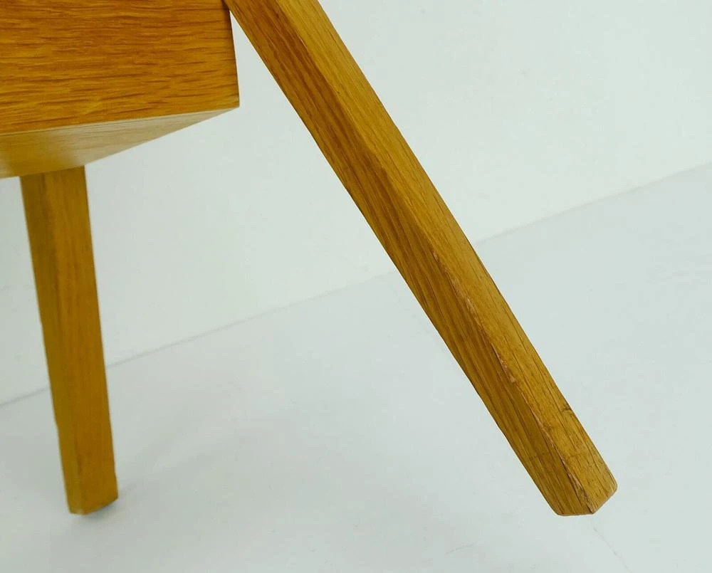 Mid-Century Puristic Newspaper Stand In Oak, 1960s 7 Mid-Century Puristic Newspaper Stand In Oak, 1960s - Image 7