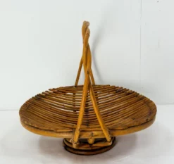 Mid-Century Wicker Basket Fruit Basket, France, 1950s 12 Mid-Century Wicker Basket Fruit Basket, France, 1950s -Chairish Shop mid century wicker basket fruit basket france 1950s 9328 scaled