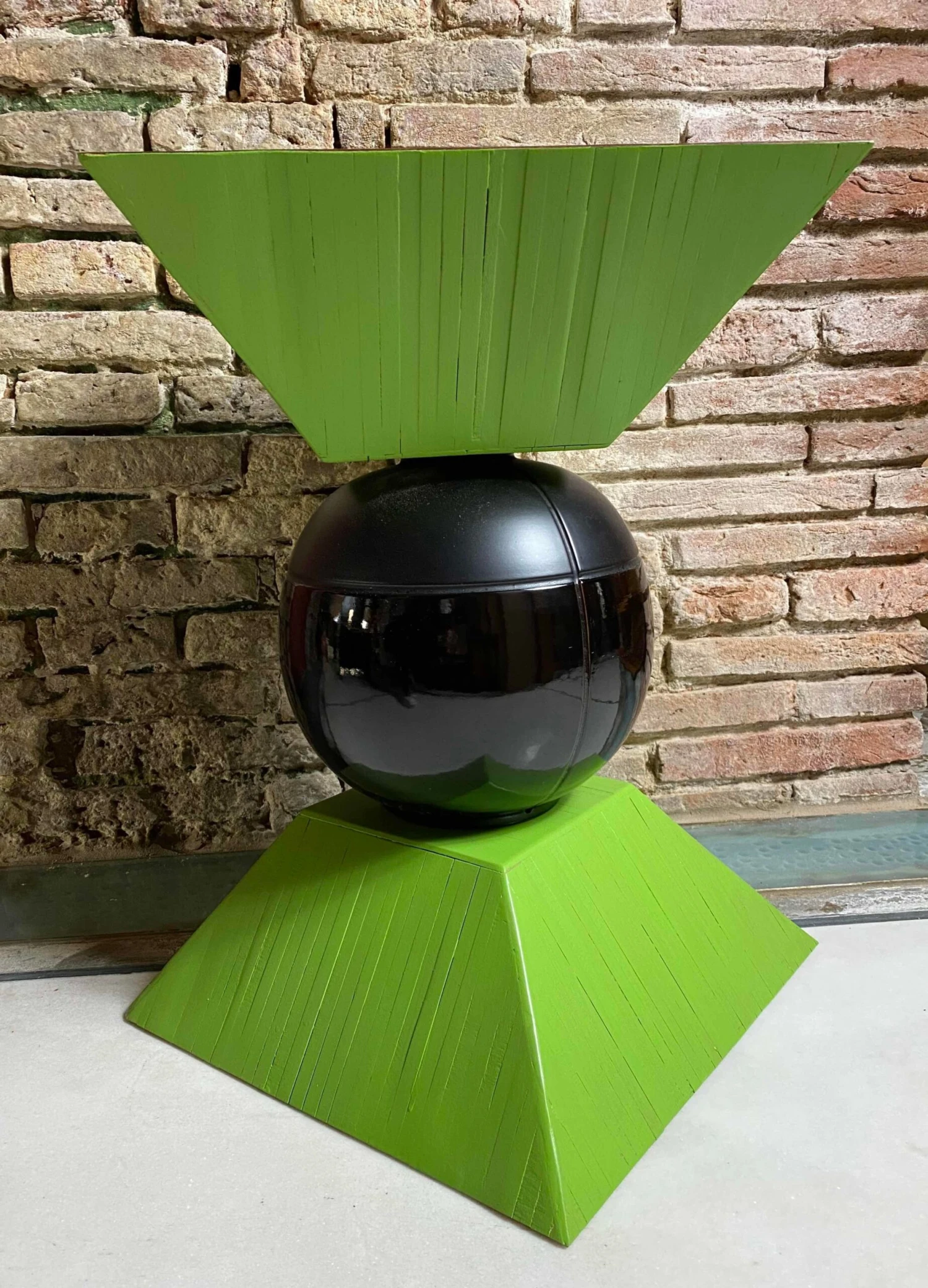 PIRAMIDE Magazine Rack By Pietro Meccani For Meccani Design 6 PIRAMIDE Magazine Rack By Pietro Meccani For Meccani Design - Image 6