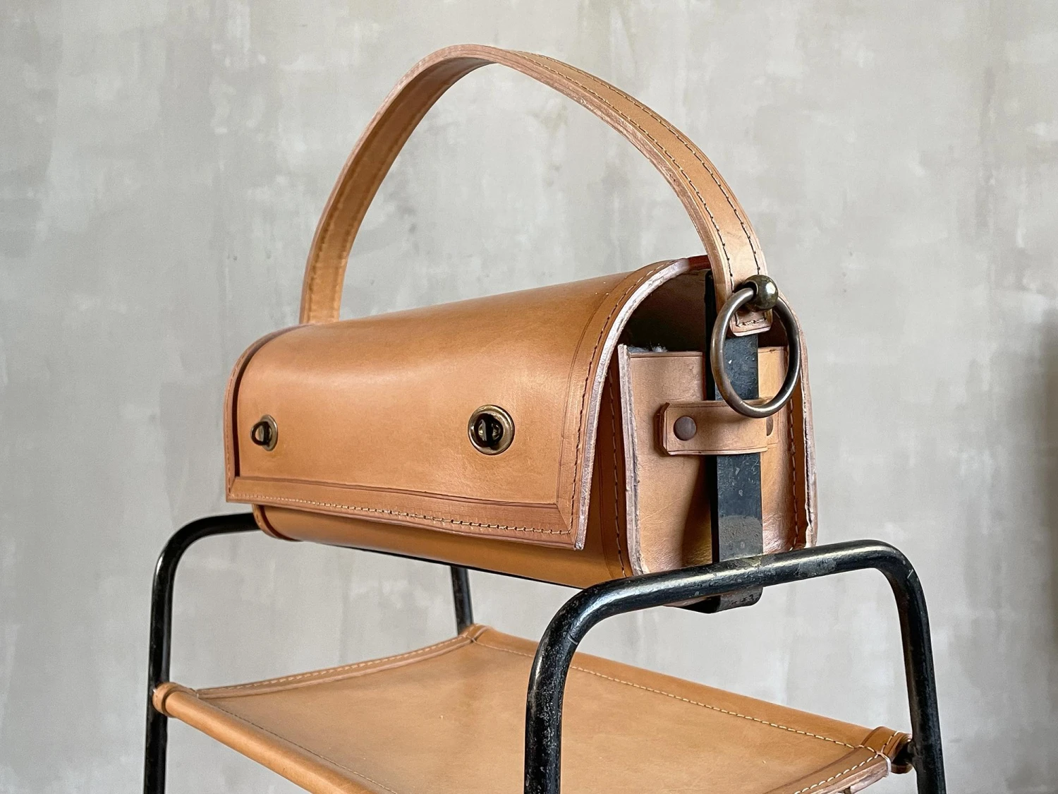 Sewing Box In Lacquered Metal And Leather By Jacques Adnet, France, 1950 5 Sewing Box In Lacquered Metal And Leather By Jacques Adnet, France, 1950 - Image 5