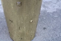 Umbrella Stand In Solid Hammered Brass, Italy, 1950s 14 Umbrella Stand In Solid Hammered Brass, Italy, 1950s -Chairish Shop umbrella stand in solid hammered brass italy 1950s 0043