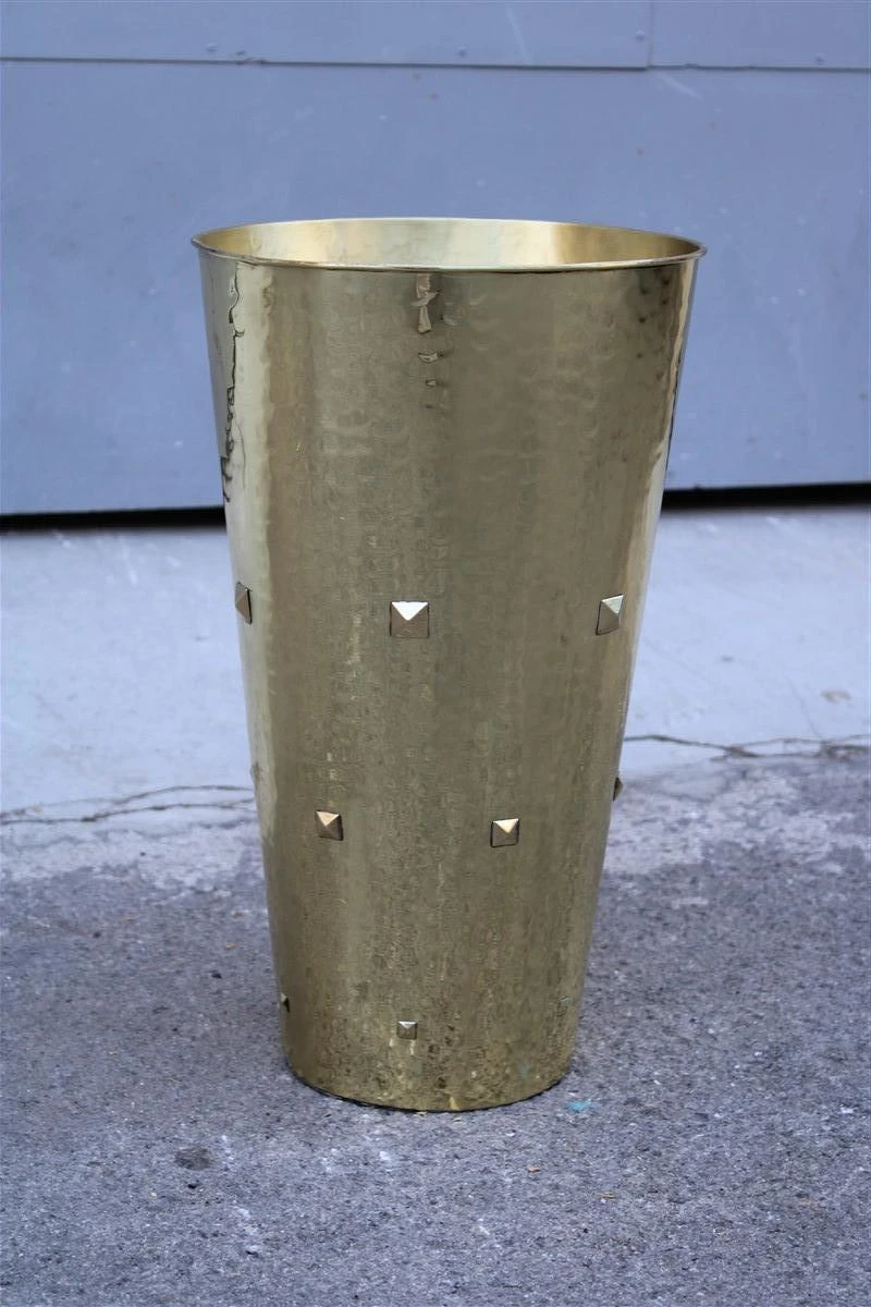 Umbrella Stand In Solid Hammered Brass, Italy, 1950s 9 Umbrella Stand In Solid Hammered Brass, Italy, 1950s - Image 9