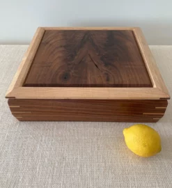 Vintage Artisan Hand Made Inlay Exotic Wood Dresser Or Jewelry Box 18 Vintage Artisan Hand Made Inlay Exotic Wood Dresser Or Jewelry Box -Chairish Shop vintage artisan hand made inlay exotic wood dresser or jewelry box 0625 scaled