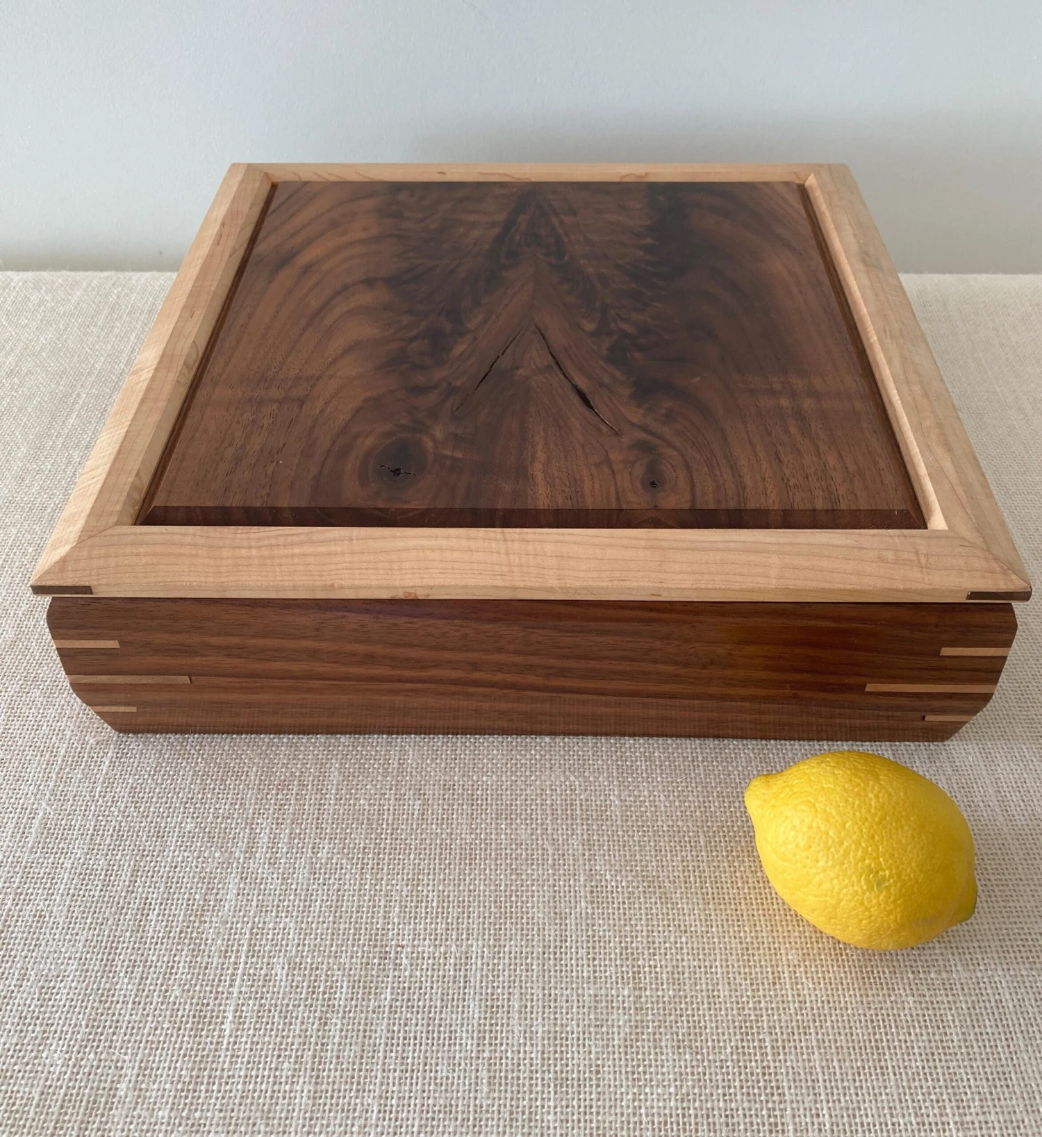 Vintage Artisan Hand Made Inlay Exotic Wood Dresser Or Jewelry Box 9 Vintage Artisan Hand Made Inlay Exotic Wood Dresser Or Jewelry Box - Image 9