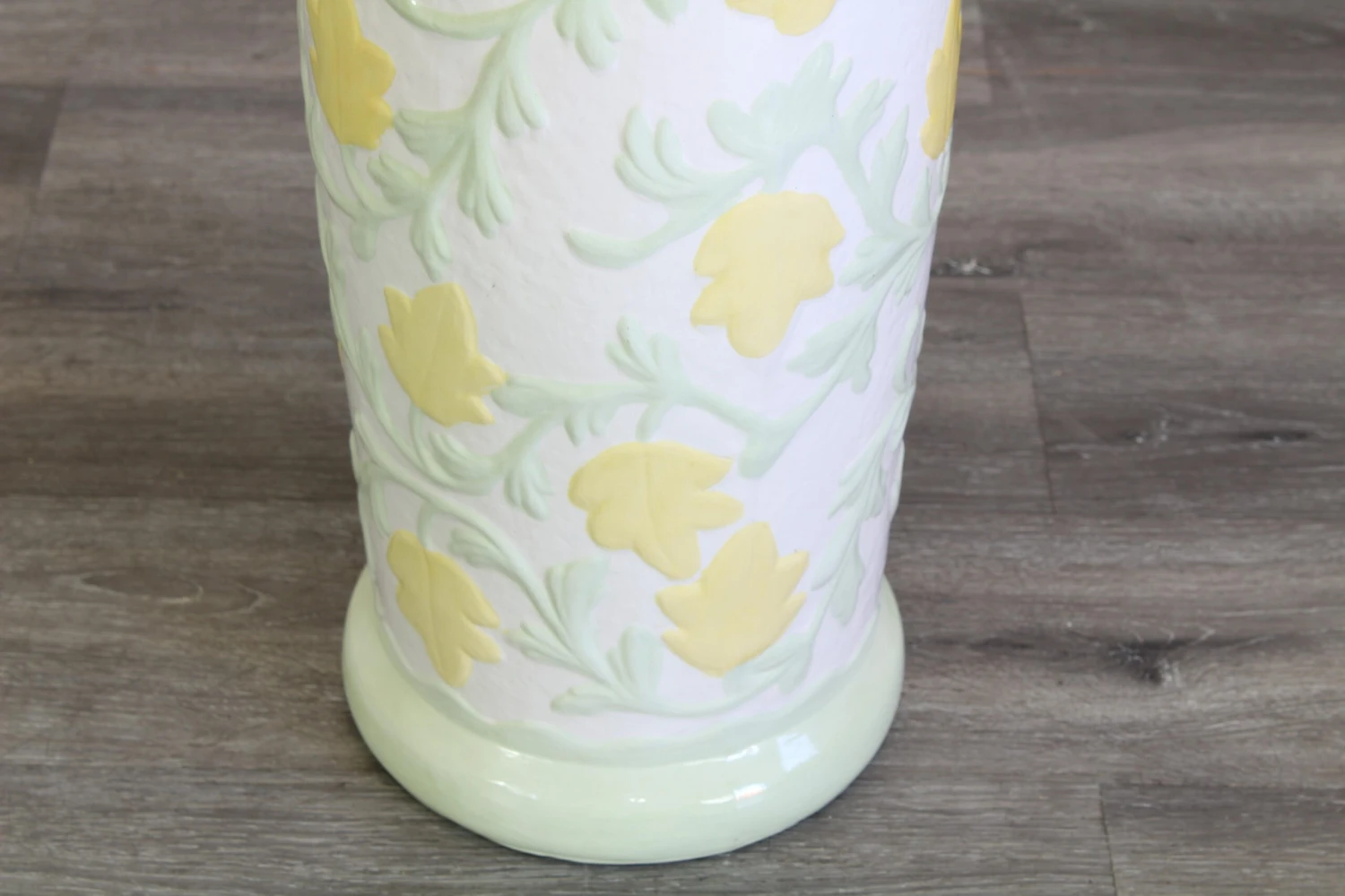 Vintage Ceramic Umbrella Stand With Floral Motif 5 Vintage Ceramic Umbrella Stand With Floral Motif - Image 5