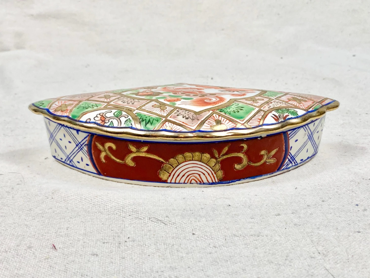Vintage Chinoiserie Fan Shaped Box 5 Vintage Chinoiserie Fan Shaped Box - Image 5