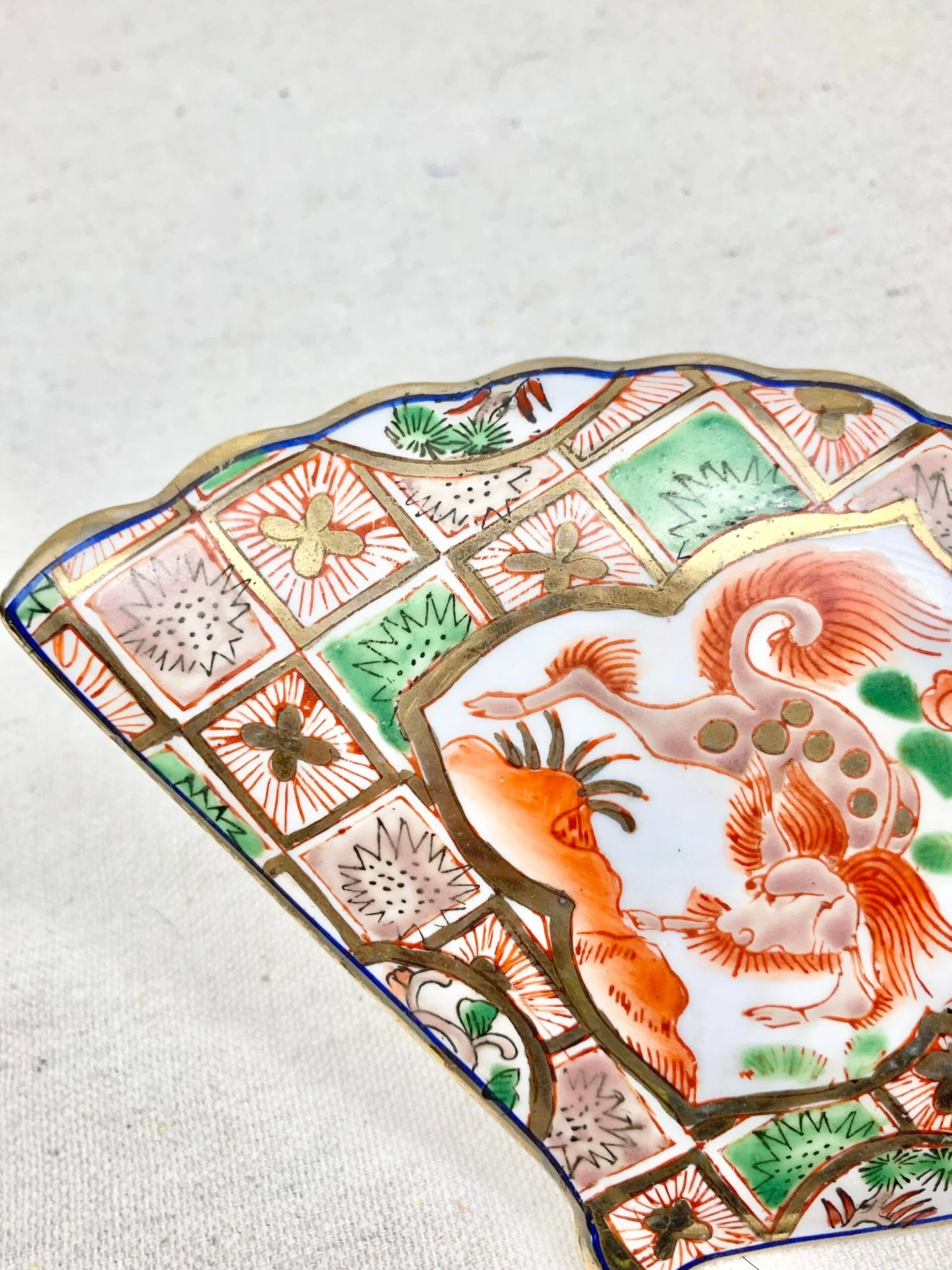 Vintage Chinoiserie Fan Shaped Box 8 Vintage Chinoiserie Fan Shaped Box - Image 8
