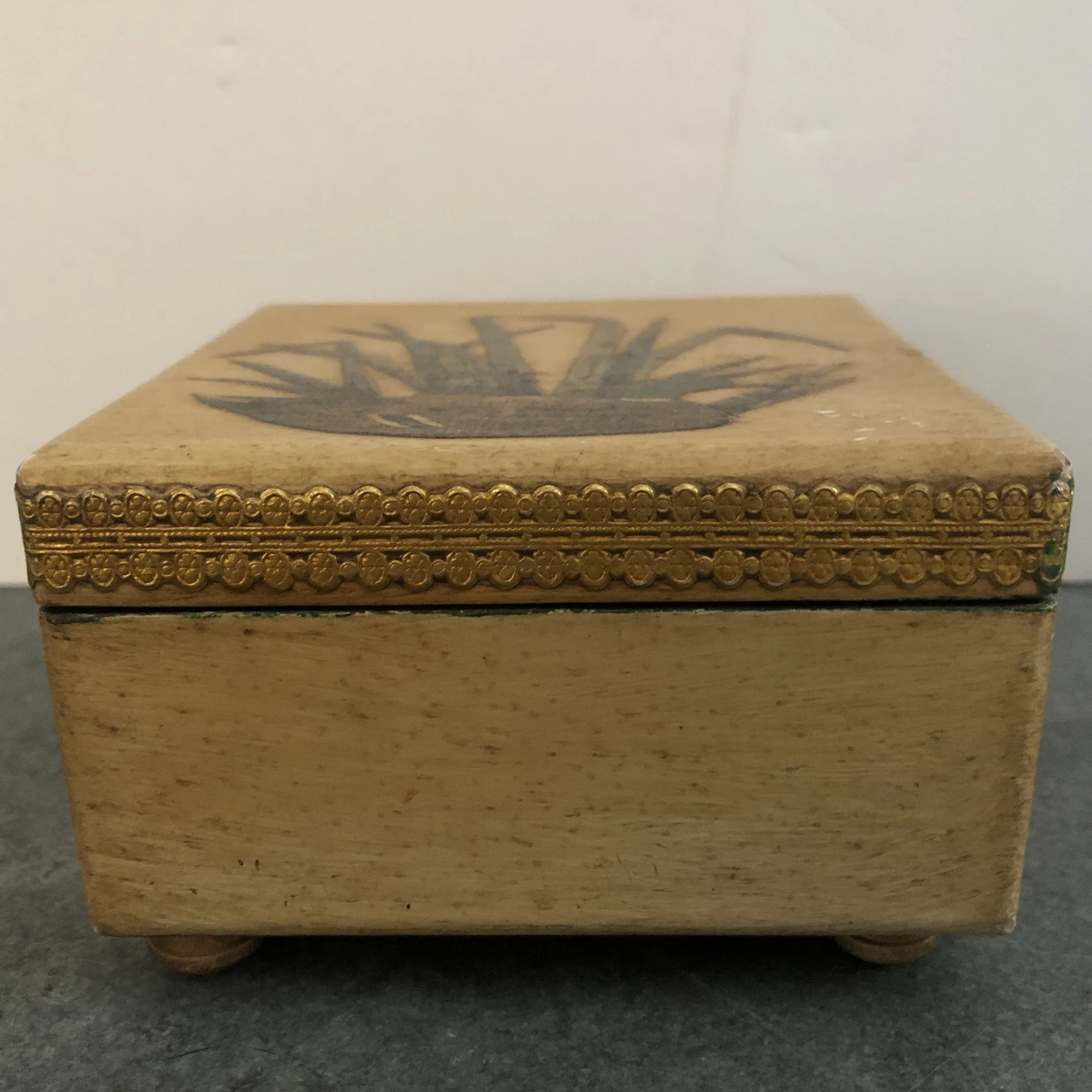 Vintage Duck Decoy Footed Box 2 Vintage Duck Decoy Footed Box - Image 2