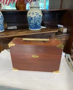 Vintage English Style Brass Bound Walnut Wine Bottle Decanter Box 13 Vintage English Style Brass Bound Walnut Wine Bottle Decanter Box -Chairish Shop vintage english style brass bound walnut wine bottle decanter box 6091