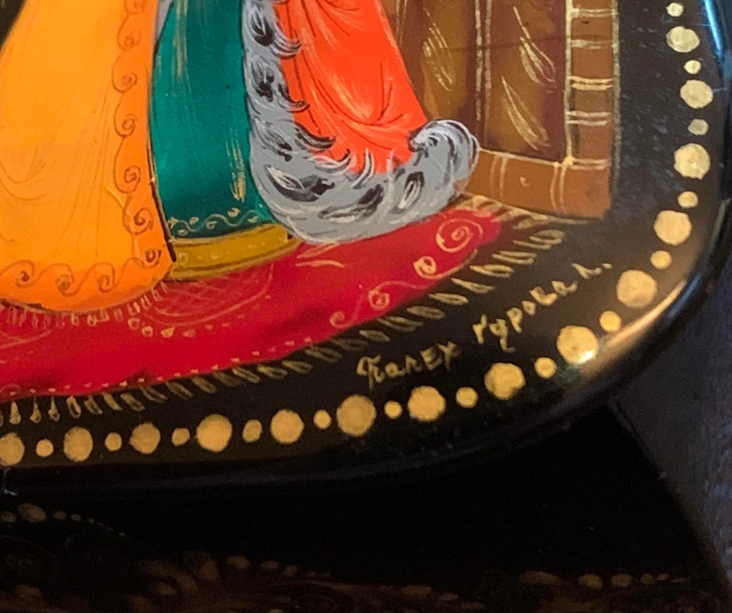 Vintage Hand Painted Russian Lacquer Box, Signed 6 Vintage Hand Painted Russian Lacquer Box, Signed - Image 6