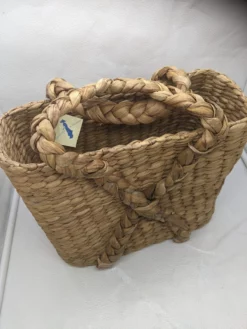 Vintage Handcrafted Vietnam Khaki Beige Seagrass Basket -Chairish Shop vintage handcrafted vietnam khaki beige seagrass basket 2644 scaled