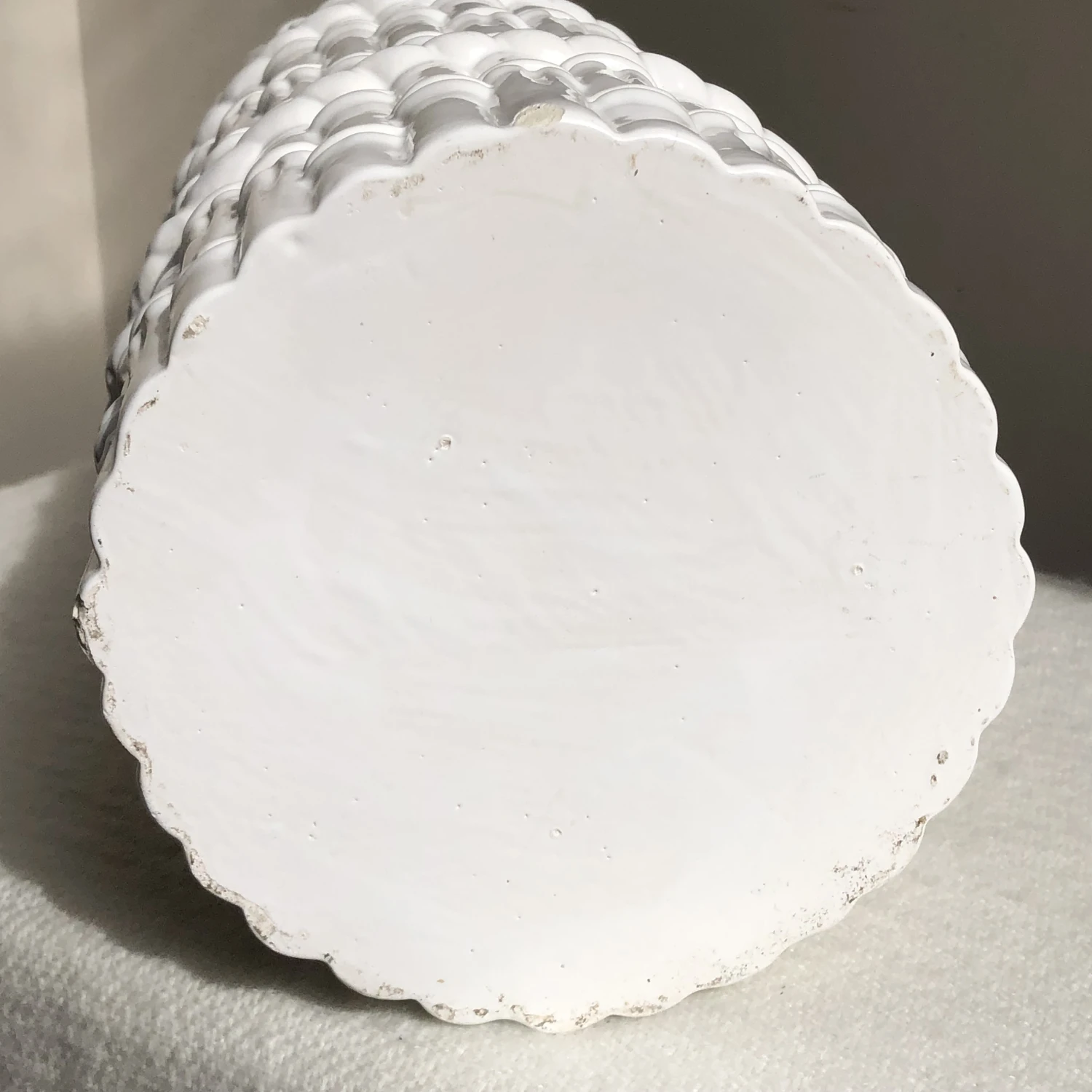 Vintage Ivory Glazed Faux Bamboo Ceramic Umbrella Stand 7 Vintage Ivory Glazed Faux Bamboo Ceramic Umbrella Stand - Image 7