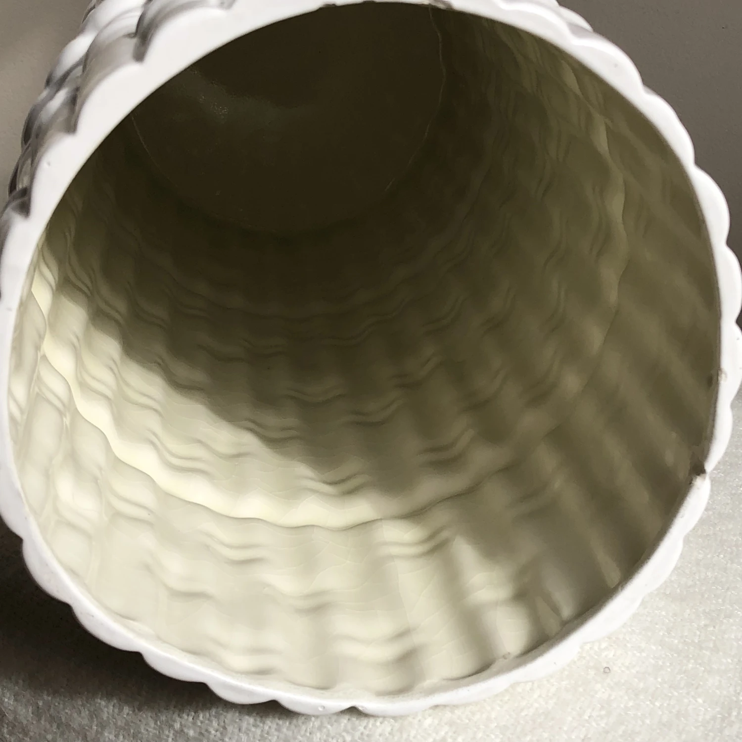 Vintage Ivory Glazed Faux Bamboo Ceramic Umbrella Stand 6 Vintage Ivory Glazed Faux Bamboo Ceramic Umbrella Stand - Image 6