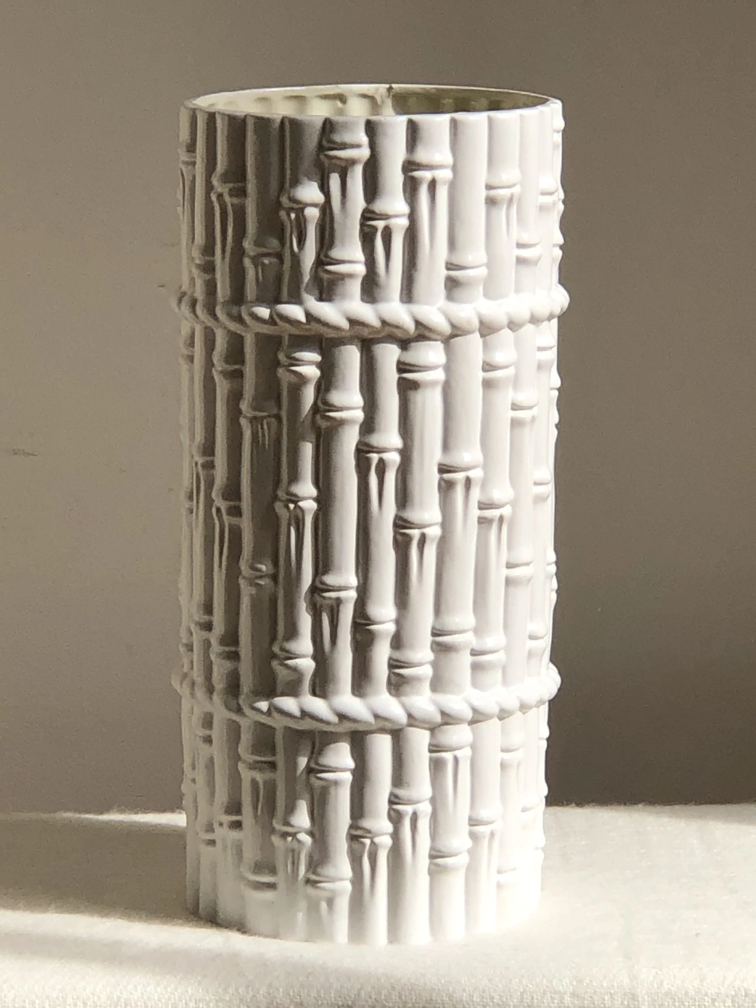 Vintage Ivory Glazed Faux Bamboo Ceramic Umbrella Stand 5 Vintage Ivory Glazed Faux Bamboo Ceramic Umbrella Stand - Image 5