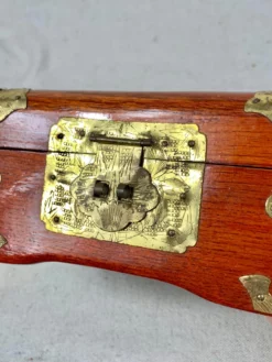 Vintage Jewelry Box With Brass And Stone Accents 19 Vintage Jewelry Box With Brass And Stone Accents -Chairish Shop vintage jewelry box with brass and stone accents 5855 scaled