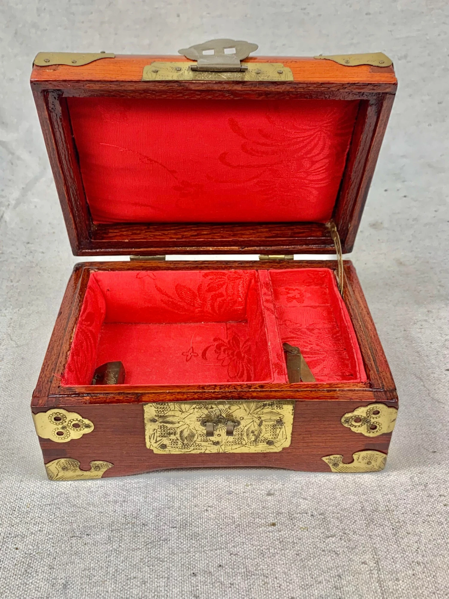 Vintage Jewelry Box With Brass And Stone Accents 8 Vintage Jewelry Box With Brass And Stone Accents - Image 8