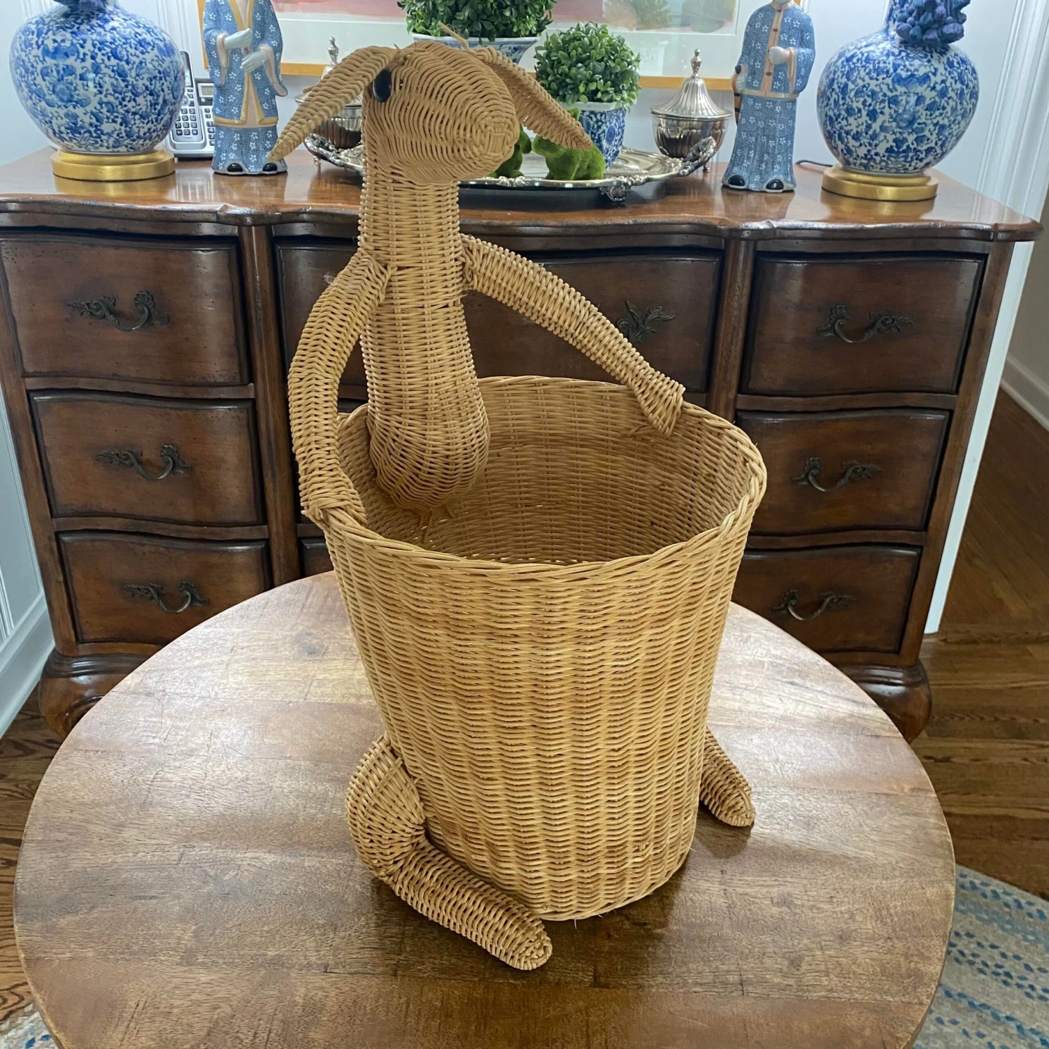 Vintage Mid Century Kangaroo Wicker Basket 10 Vintage Mid Century Kangaroo Wicker Basket - Image 10