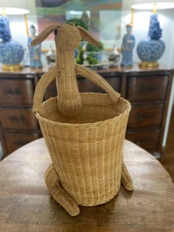 Vintage Mid Century Kangaroo Wicker Basket 16 Vintage Mid Century Kangaroo Wicker Basket -Chairish Shop vintage mid century kangaroo wicker basket 9540 scaled