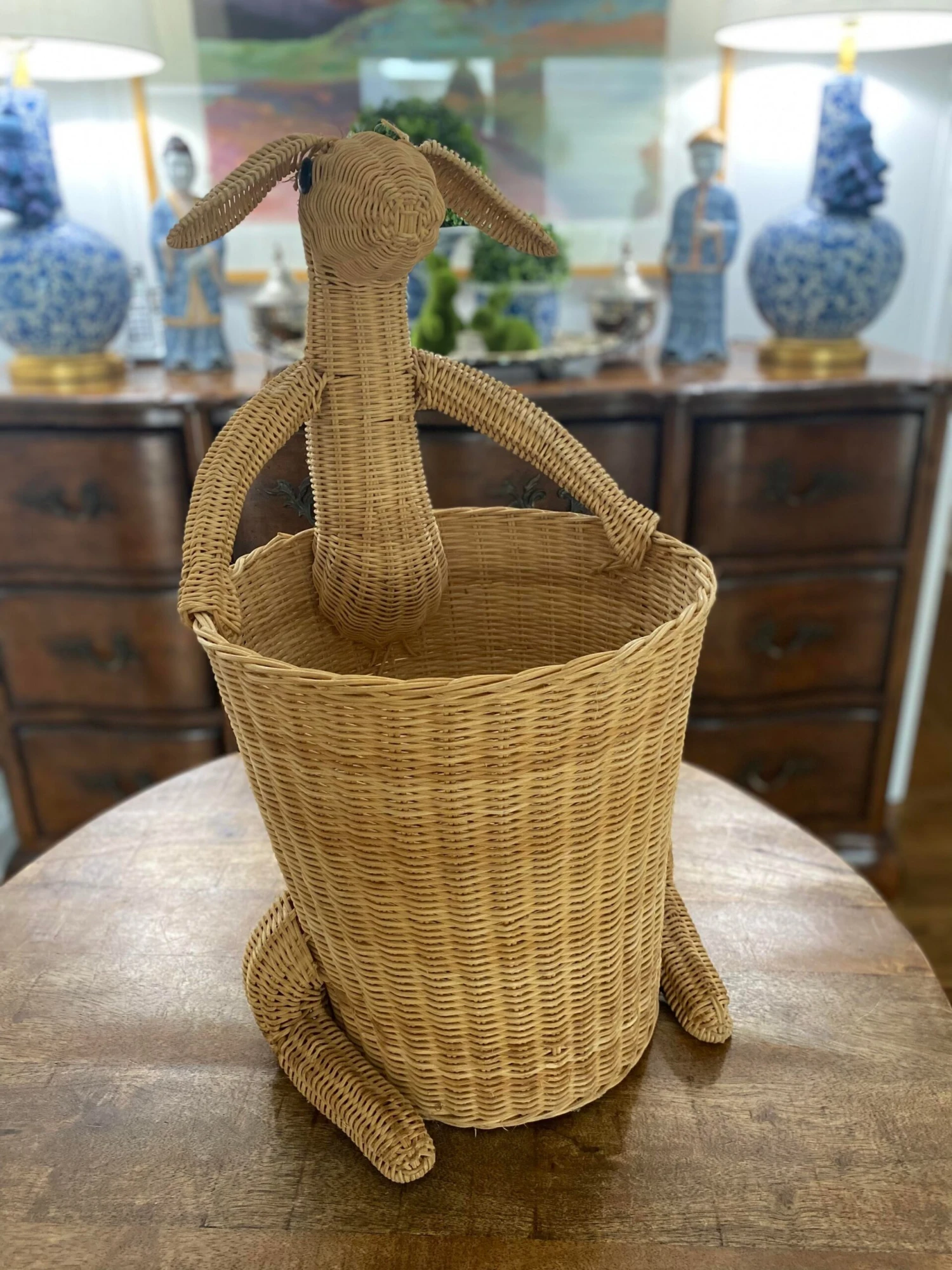 Vintage Mid Century Kangaroo Wicker Basket 7 Vintage Mid Century Kangaroo Wicker Basket - Image 7