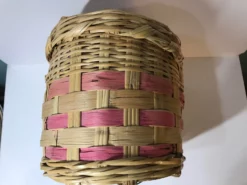 Vintage Oval Wicker Basket With Lid And Handle - Made In Mexico -Chairish Shop vintage oval wicker basket with lid and handle made in mexico 5585 scaled