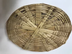 Vintage Oval Wicker Basket With Lid And Handle - Made In Mexico -Chairish Shop vintage oval wicker basket with lid and handle made in mexico 8742