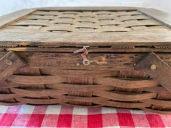 Vintage Peterboro Woven Wood Flip-Top Picnic Basket 12 Vintage Peterboro Woven Wood Flip-Top Picnic Basket -Chairish Shop vintage peterboro woven wood flip top picnic basket 0895 scaled