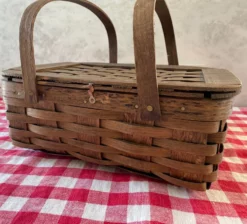 Vintage Peterboro Woven Wood Flip-Top Picnic Basket 16 Vintage Peterboro Woven Wood Flip-Top Picnic Basket -Chairish Shop vintage peterboro woven wood flip top picnic basket 2200 scaled