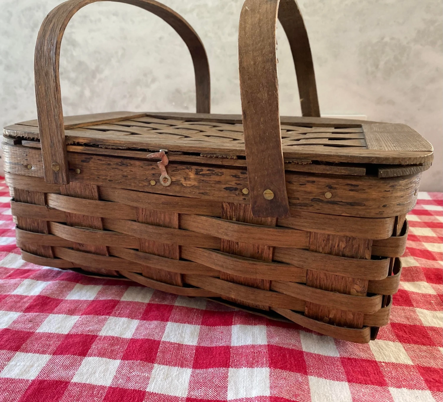 Vintage Peterboro Woven Wood Flip-Top Picnic Basket 7 Vintage Peterboro Woven Wood Flip-Top Picnic Basket - Image 7