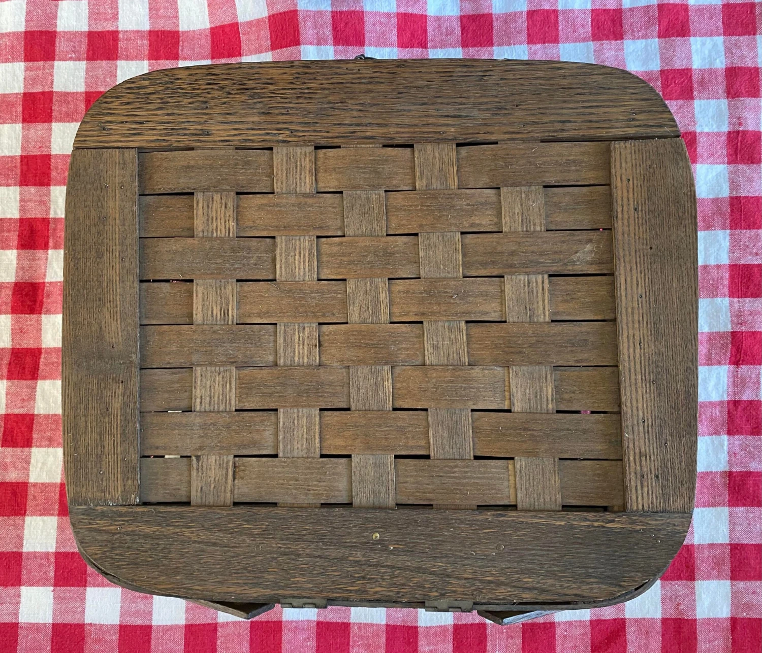 Vintage Peterboro Woven Wood Flip-Top Picnic Basket 4 Vintage Peterboro Woven Wood Flip-Top Picnic Basket - Image 4