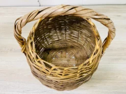 Vintage Round Covered Wicker Basket With Handles 18 Vintage Round Covered Wicker Basket With Handles -Chairish Shop vintage round covered wicker basket with handles 4351 scaled