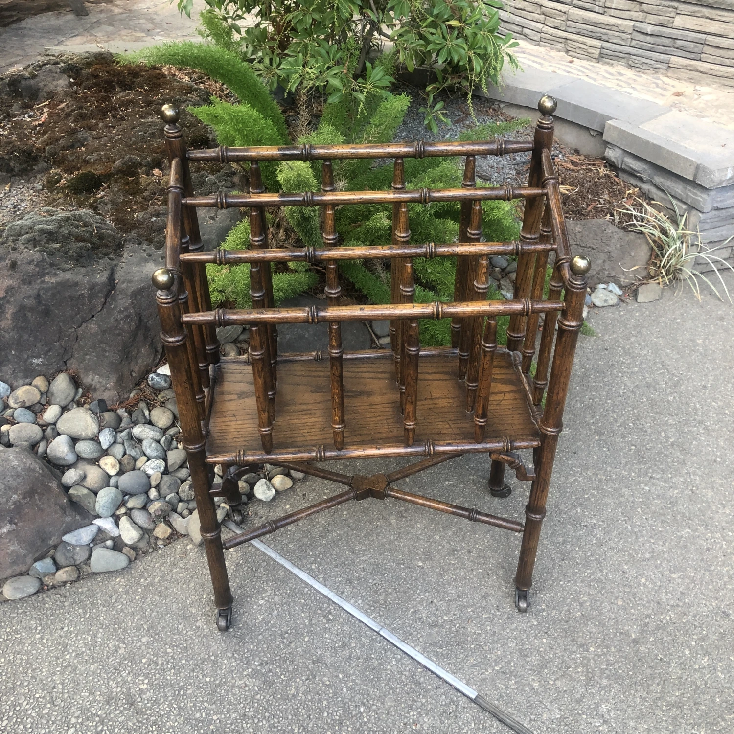 Vintage Traditional Canterbury Magazine Rack 8 Vintage Traditional Canterbury Magazine Rack - Image 8