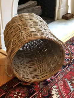 Vintage Wicker Storage Basket With Lid 17 Vintage Wicker Storage Basket With Lid -Chairish Shop vintage wicker storage basket with lid 2366