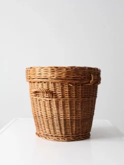 Vintage Woven Basket With Lid 15 Vintage Woven Basket With Lid -Chairish Shop vintage woven basket with lid 2438