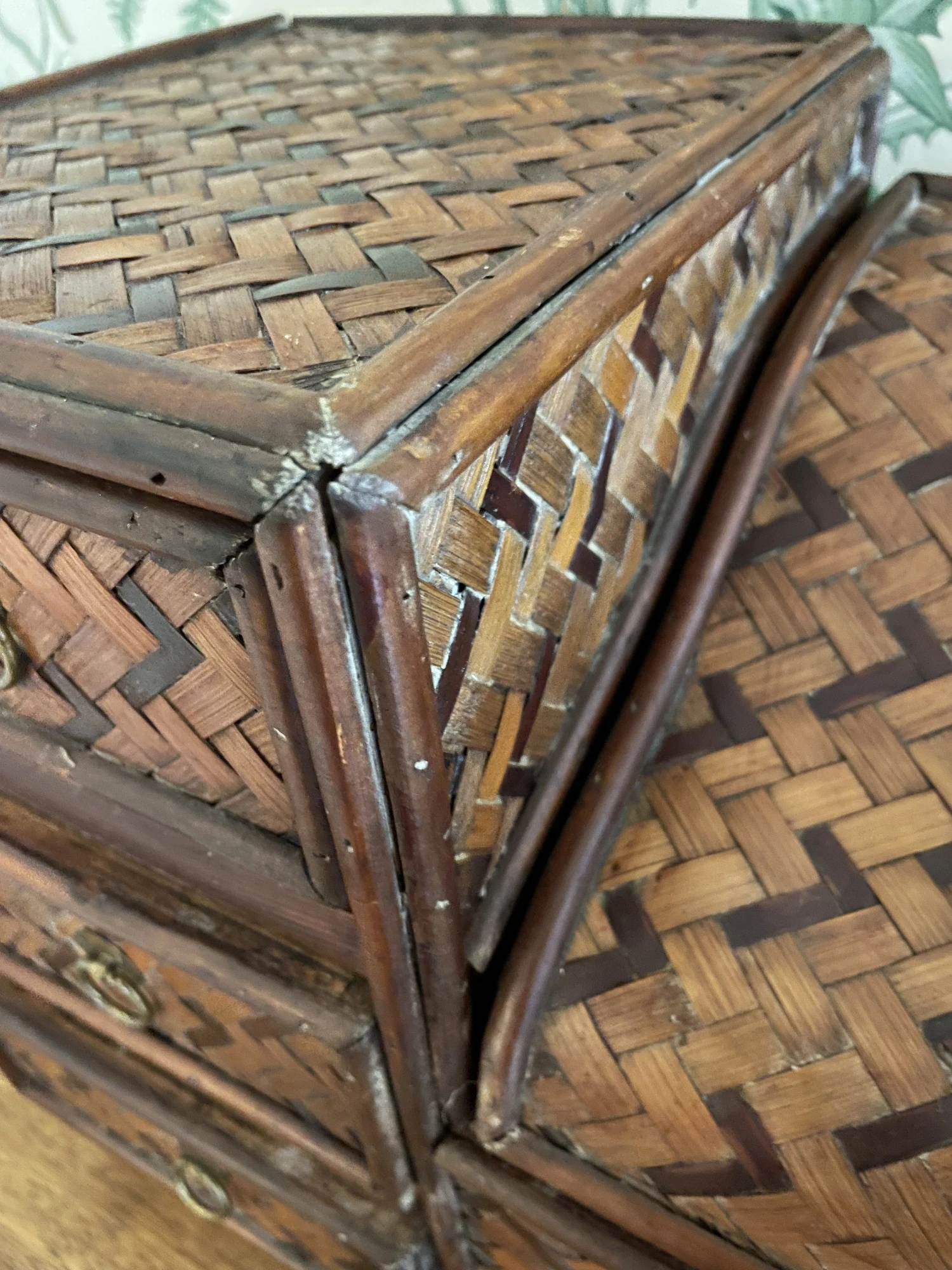 Vintage Woven Chinoiserie Or Palm Beach Rattan And Bamboo Table/Dresser Top Chest 7 Vintage Woven Chinoiserie Or Palm Beach Rattan And Bamboo Table/Dresser Top Chest - Image 7