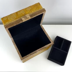 Vintage Woven Rattan And Onyx Tabletop Chest 18 Vintage Woven Rattan And Onyx Tabletop Chest -Chairish Shop vintage woven rattan and onyx tabletop chest 3291