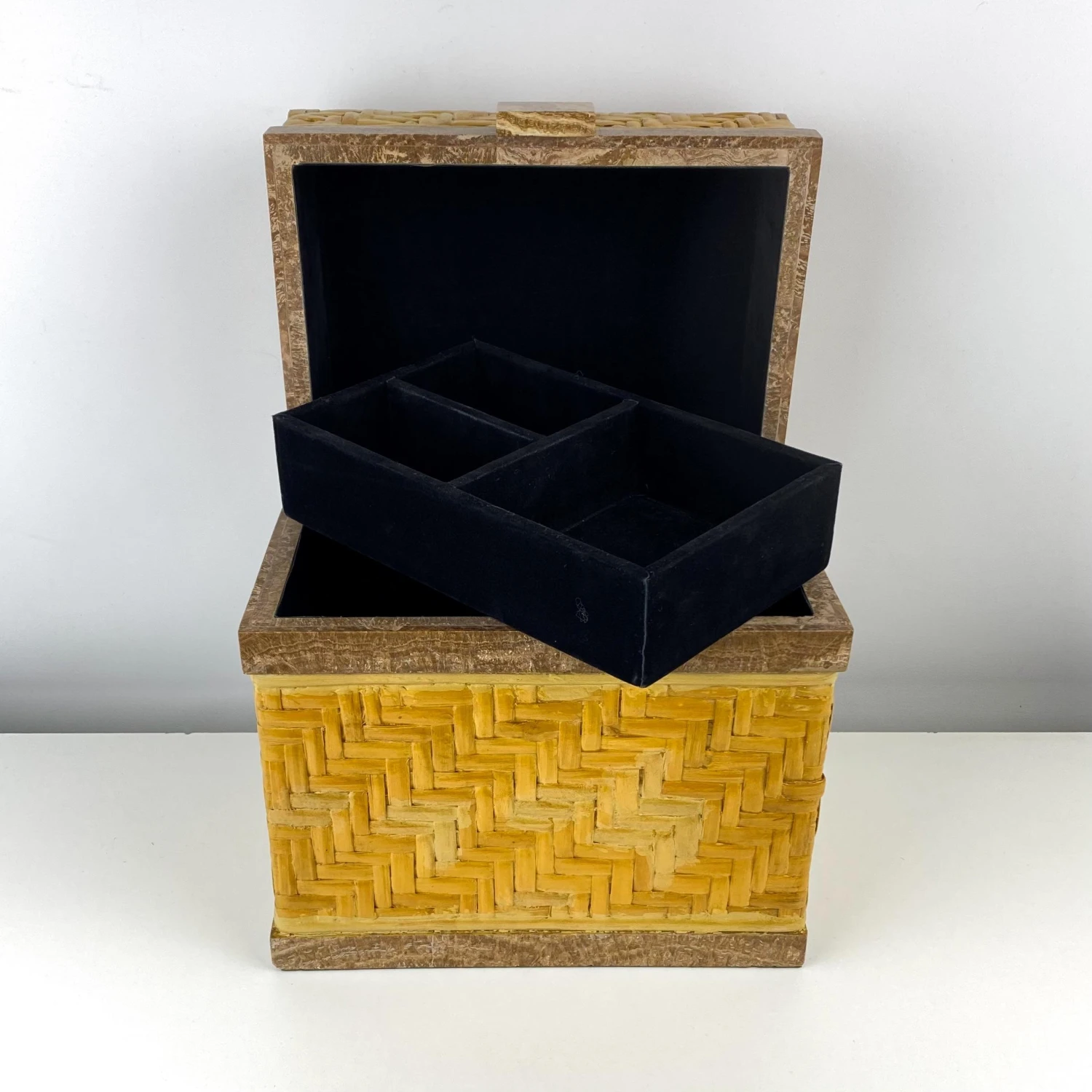 Vintage Woven Rattan And Onyx Tabletop Chest 8 Vintage Woven Rattan And Onyx Tabletop Chest - Image 8