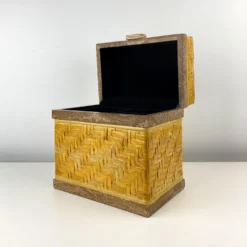 Vintage Woven Rattan And Onyx Tabletop Chest 16 Vintage Woven Rattan And Onyx Tabletop Chest -Chairish Shop vintage woven rattan and onyx tabletop chest 8488 scaled